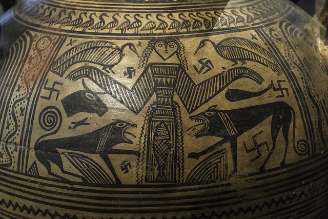 Boeotian Pottery – The Mistress of the Animals
