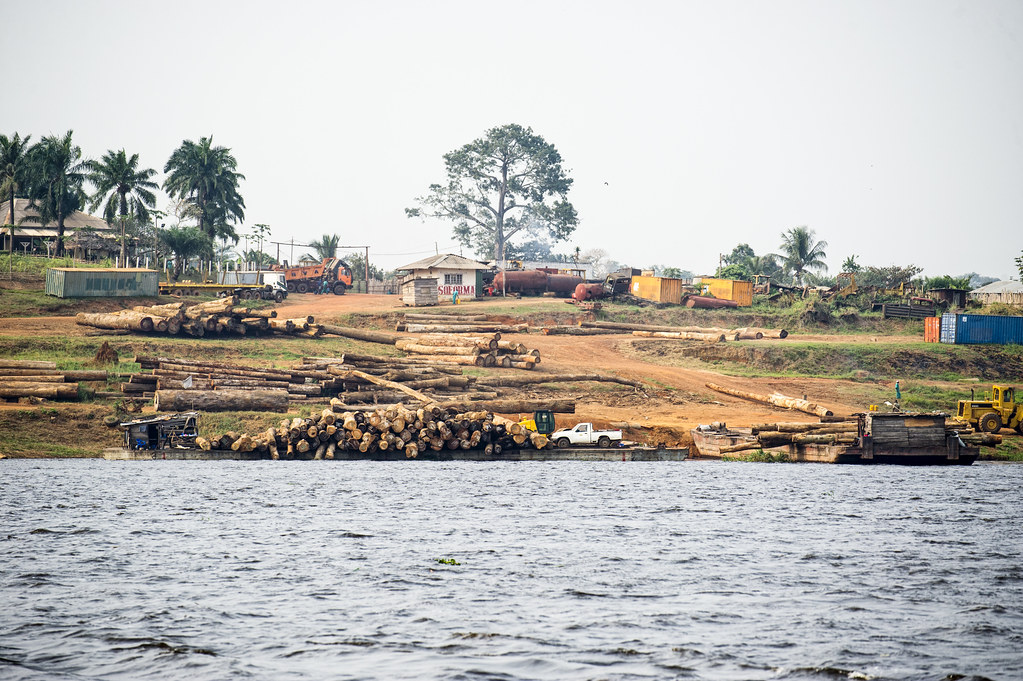 On the Congo River SOFORMA wood Industry inbetween Lukolea an Kinshasa. Democratic Republic of Congo.