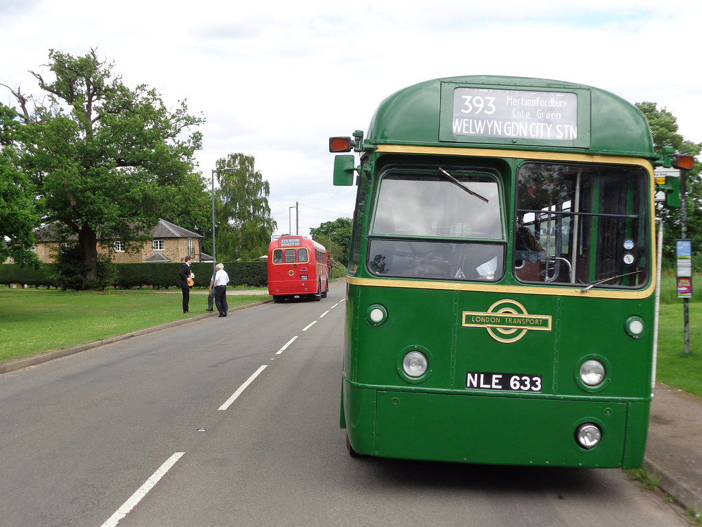 RF633 on the 393 to Welwyn Garden City Station with RF429 … | Flickr