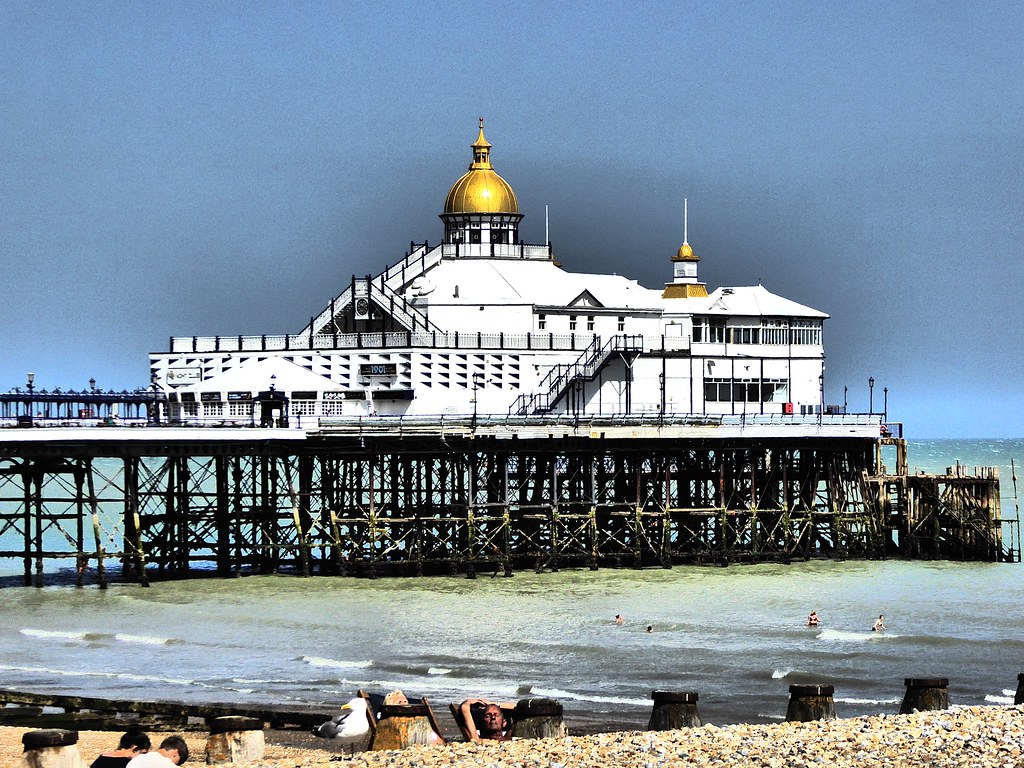 Eastbourne | Eastbourne Pier Using the Creative control - Im… | Flickr