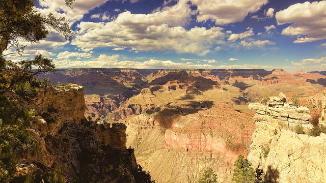 Grand Canyon panorama -- South Rim