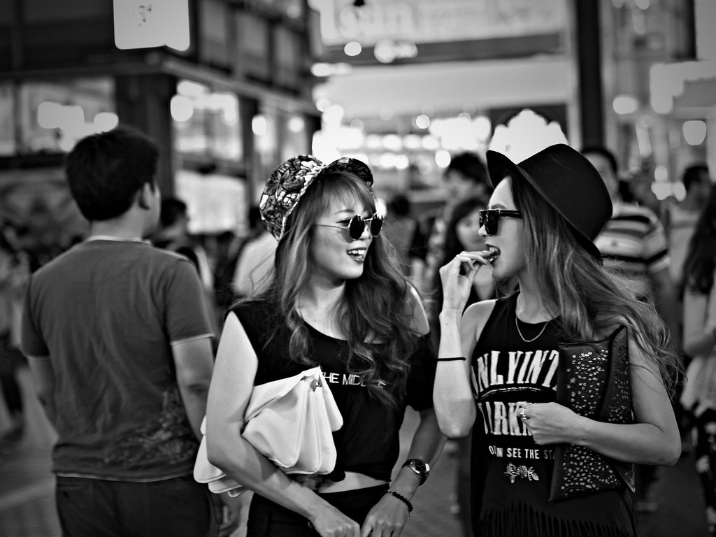 Shinsaibashi girls | OLYMPUS DIGITAL CAMERA | Andrew Galano | Flickr