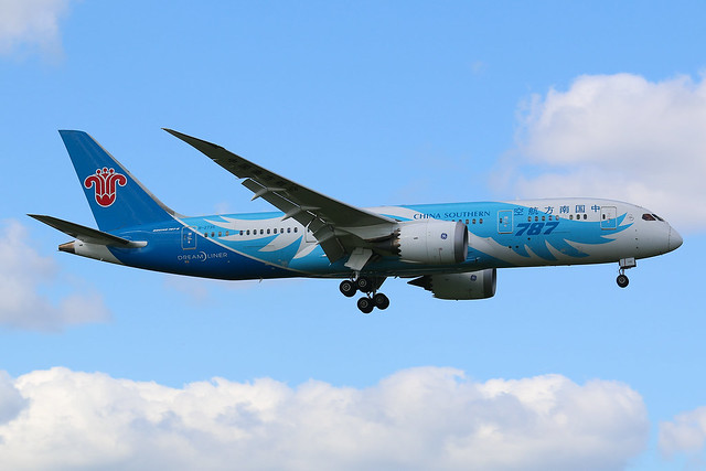 China Southern Airlines Boeing 787-8 B-2735