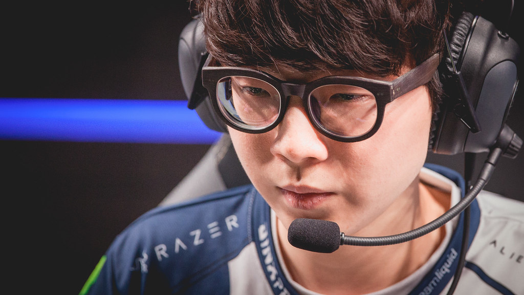 TL REIGNOVER