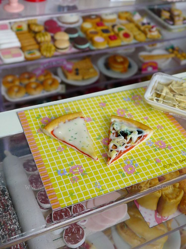 Miniature pizza | by Littlest Sweet Shop