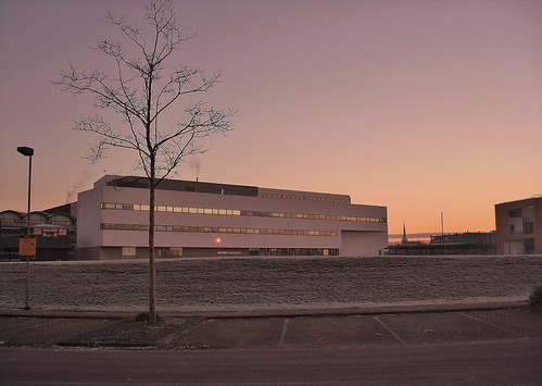 27472 by benbobjr, A winter sunrise over the University Of Lincoln, in Lincoln, Lincolnshire.
The University of Linc