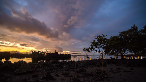 pentax k1 smcpentaxa20mmf28 sunset sky clouds ship wreck stranded mangroves hunterriver stocktonbridge stockton newcastle dailyinjune2017