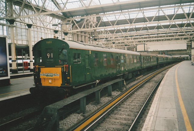 1001 (6L) 'Tunbridge Wells' after arrival at London Waterloo