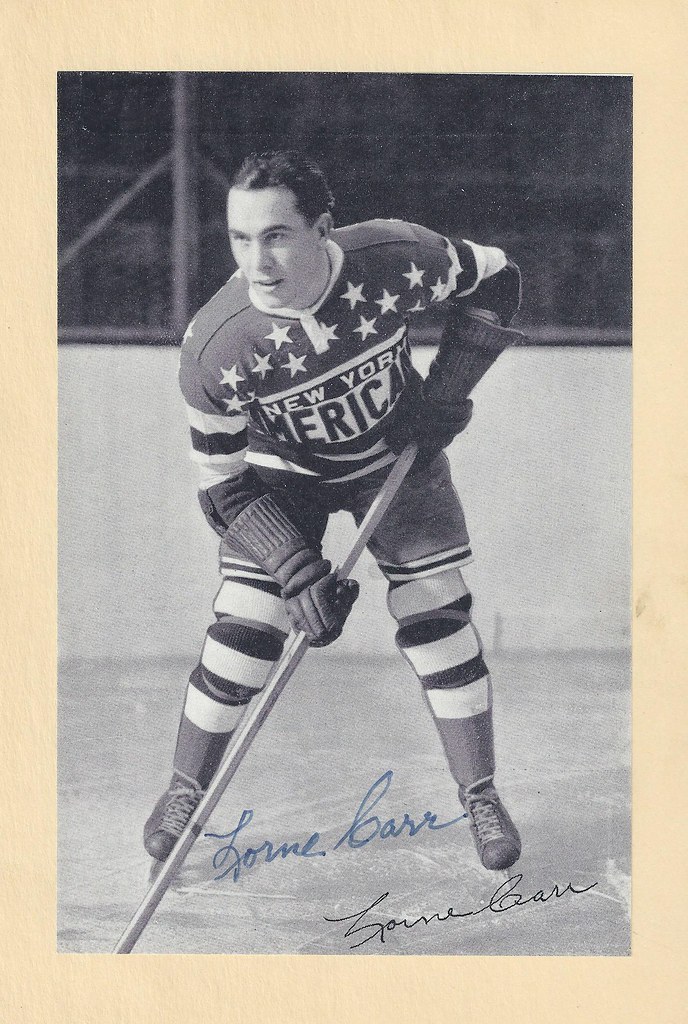 1934-43 NHL Beehive Hockey Photo / Group I - LORNE CARR (Right Wing) (b. 2 Jul 1910 - d. 9 Jun 2007 at age 96) - Autographed Hockey Card (New York Americans) (#218)