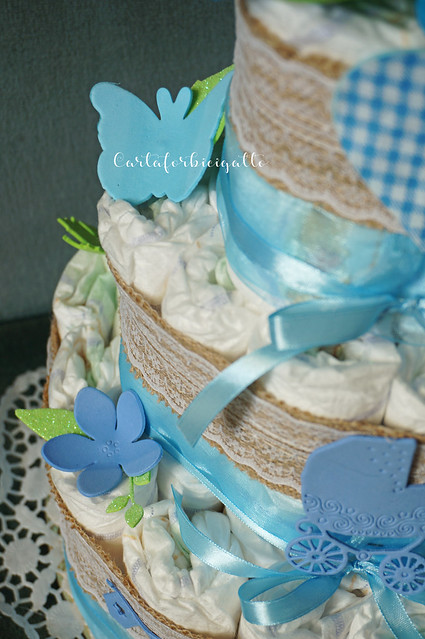 Torta di pannolini idea regalo - Diaper cake gift idea