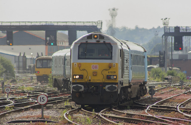 Through the summer heat: 67029 at Cardiff Central