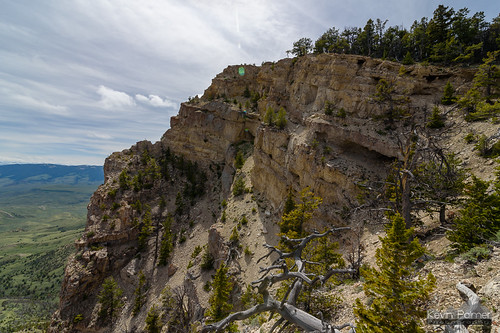 Cave and Cliff by kevin-palmer, - <a href="http://www.kevin-palmer.com" rel="nofollow">www.kevin-palmer.com</a> - The top of Heart M