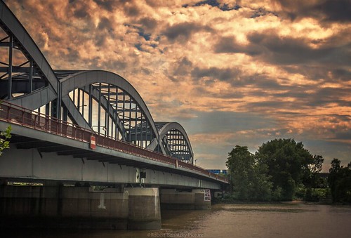 Elbbrücken Hamburg | by Robert Benatzky Picture