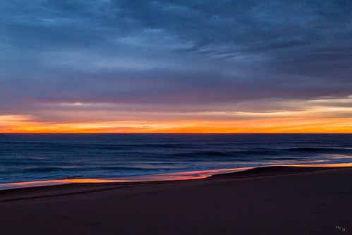 photosbymch landscape seascape sunrise beach sandbridge virginiabeach virginia usa canon 5dmkiii 2017 reflection clouds waves atlanticocean goldenhour outdoors winter