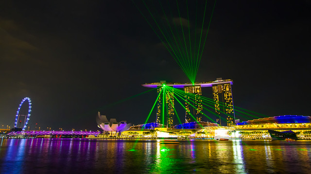 The Marina Bay light/laser show