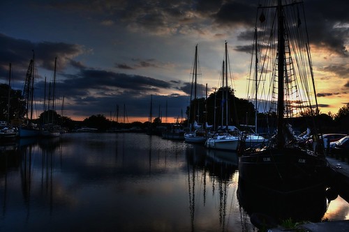 essex heybridgebasin dusk sunset evening boats yachts rigging sky weather nikon d7200 masts maldon clouds heybridge sigma18200