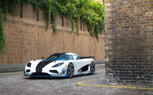 Agera RS1.
