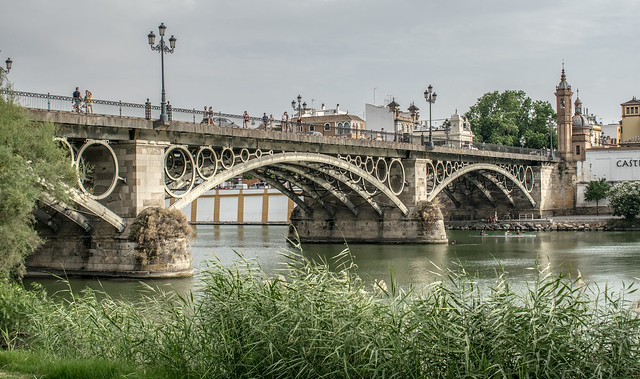 Puente Triana