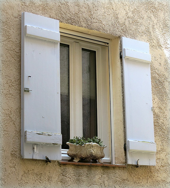 Window ledge planter, Villecroze, Var, Provence