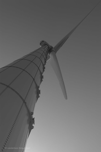 201707026377 eemshaven lookingdown windturbine