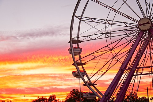sunset ferris wheel color clouds sun salem virginia