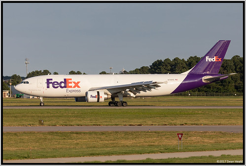 FedEx "Johanna" | 1992 Airbus A300B4-622R(F) | cn 668 | N745FD | by DeanIn757