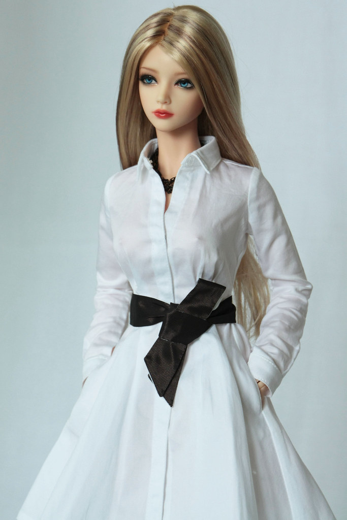 Still my Queen (2) | Alex can model almost any clothes perfe… | Flickr
