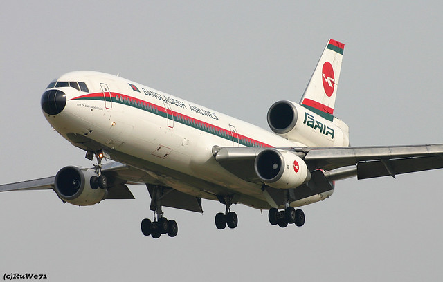 BIMAN Bangladesh Airlines DC-10-30 S2-ACO / BRU