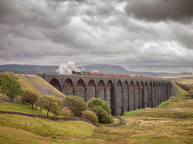An A3 on the S&C again. 60103 crosses Ribblehead Viaduct.