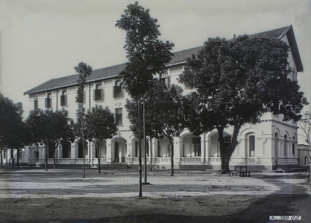 Hanoi 1920-1929 - Collège du Protectorat : cour et bâtiments intérieurs - Trường Trung học Bảo Hộ (trường Bưởi)