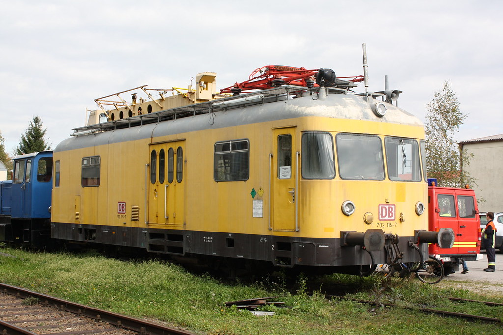 CLB: Oberleitungsrevisionstriebwagen 702 115-7 in Obing