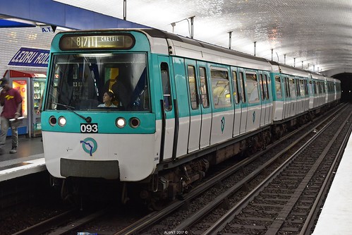RATP Paris Mtro | Line 8, MF77 093 - Ledru-Rollin