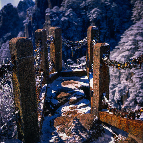 Mount Huang in RVP 50 | by zr12345670