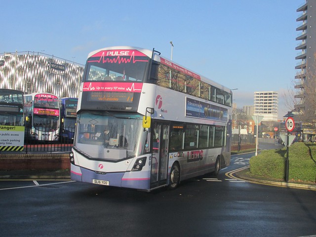 First West Yorkshire 35227 SL16YOO Leeds City Bus Stn on 72 (1280x960)
