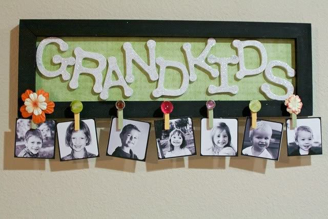 DIY Grandkids Picture Sign