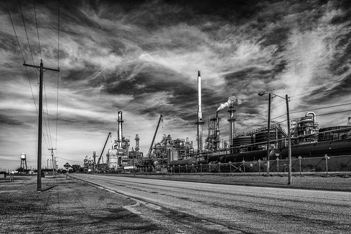 Sinclair Oil Refinery, Sinclair, WY | Sinclair is a tiny tow… | Flickr