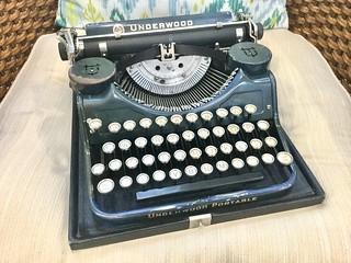 Underwood 4-Bank Portable | by jvcabacus