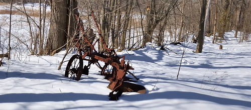 Abandoned agricultural implement - Scotsdale Farm, Halton Hills, Ontario.. by edk7, _DSC3316 Anx2 Q90 nikond50 edk7 2007 canada ontario haltonregion haltonhills scotsdalefarm rust farm