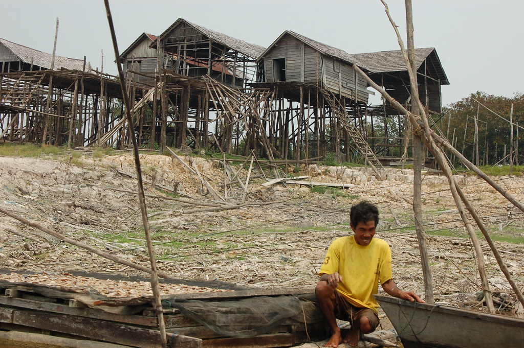 Building a new houses during the dry season, Lake Sentarum, West Kalimantan, Indonesia.