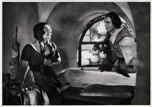 Lil Dagover and Paul Hartmann in Zur Chronik von Grieshuus (1925)