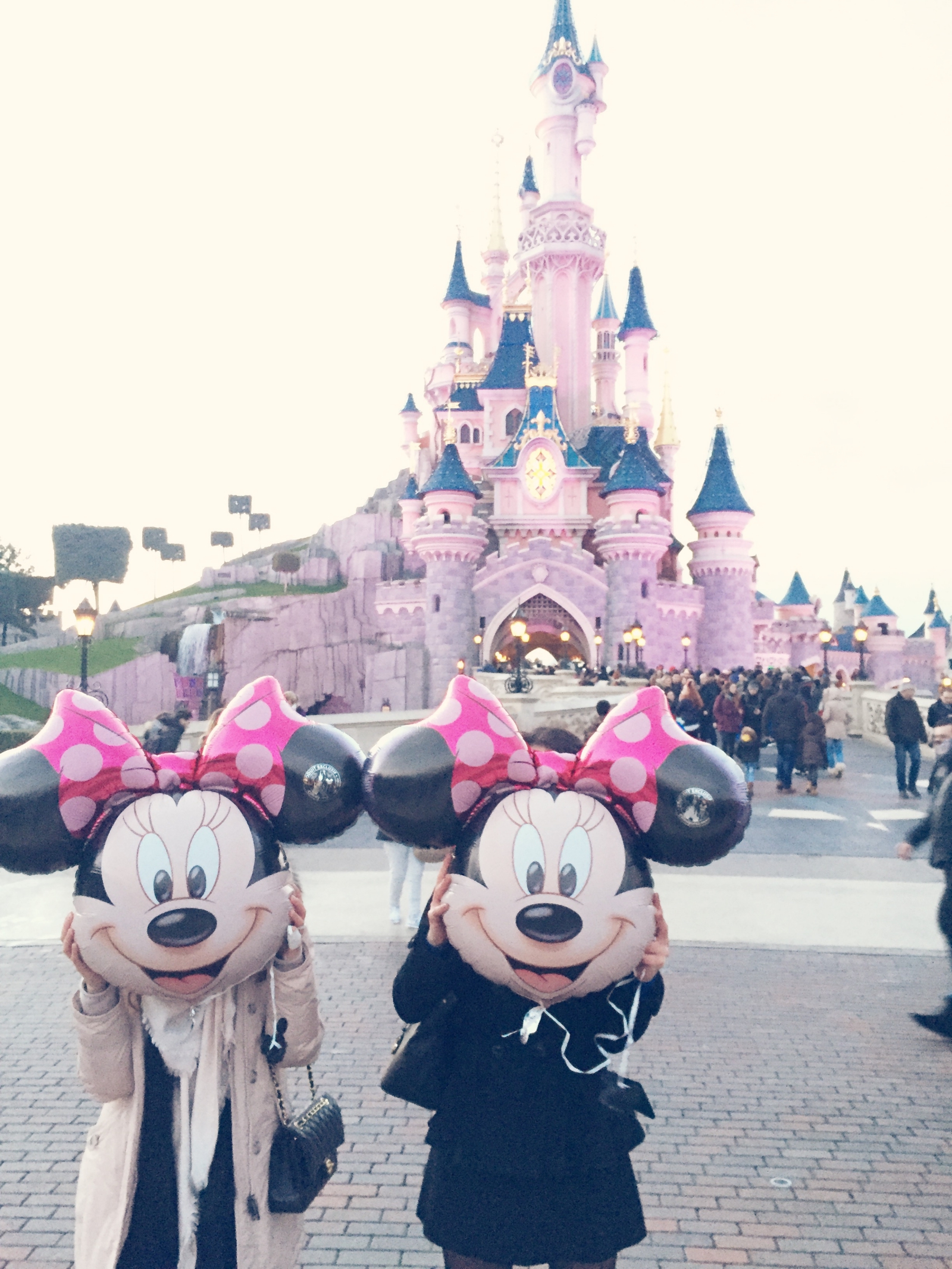 The Ultimate Guide to Disneyland Paris | THE DAILY HAPPINESS
