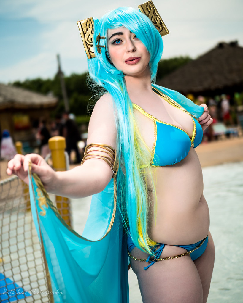 League of Legends, Pool Party Sona, by Tiger Rose Cosplay.