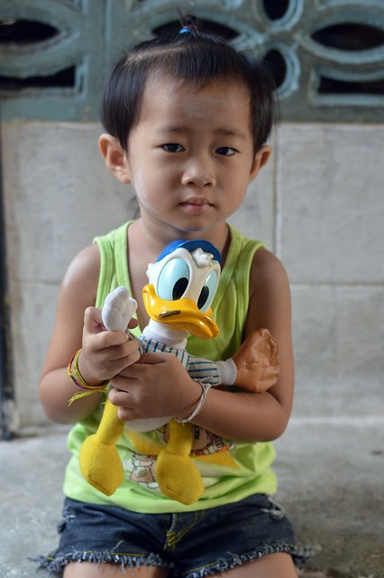 child with donald duck