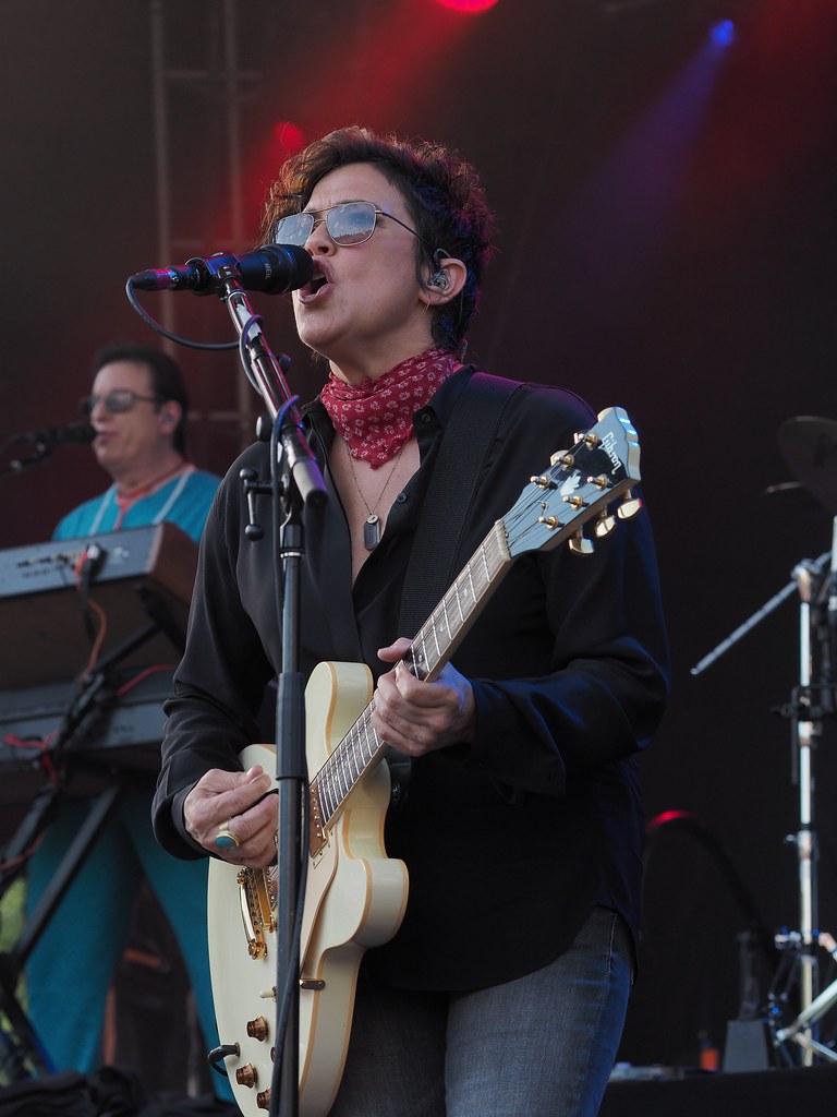 Wendy Melvoin of The Revolution, with Matt Fink on keyboards.