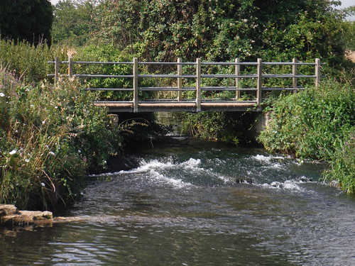 Bridge over Hiz River SWC Walk 233 - Arlesey to Letchworth Garden City