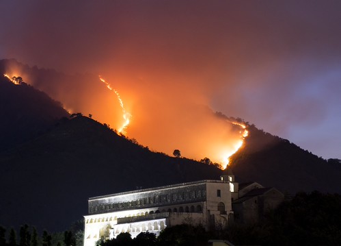 Collina in fiamme! by Vincenzo Di Lauro, aereo amalfitana art atmosphere baronissi salerno campania canadair cast fire fuoco flora foto refle