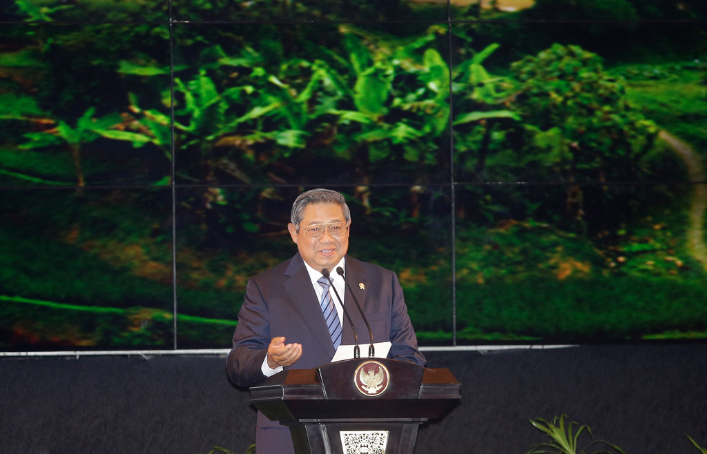 Indonesian President Susilo Bambang Yudhoyono delivers his keynote address during the Forests Asia Summit 2014 in the Shangri-La Hotel, Jakarta,...