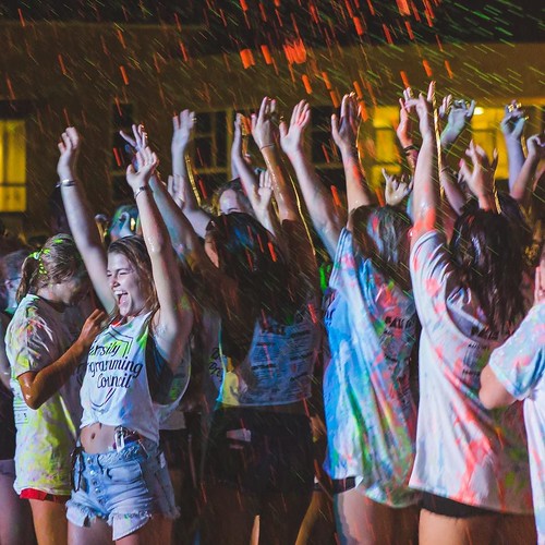 That's one way to make a splash at the start of your college career! @valpoupc's paint party welcomed students back in the most messy and entertaining way last night, showing them all the incredible fun to be had at upcoming events this year! #GoValpo #We
