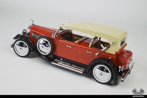 1935 Duesenberg SJ Dual Cowl Phaeton in LEGO (1:8.5)