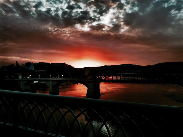I keep telling you: Chattanooga has the best sunsets. Anywhere.
